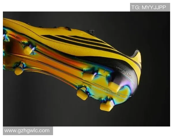 球星专用足球鞋价格揭秘：顶级品牌与限量款的惊人价值